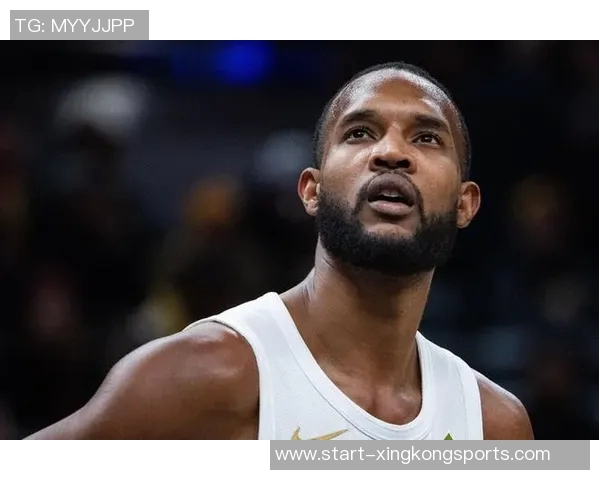 小莫布里全能表现助力球队攻防稳定贡献21分5板4助2断2帽精彩数据回顾