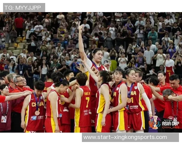 女篮锦标赛第二阶段四川队夺冠江苏武汉分获亚季军荣耀时刻