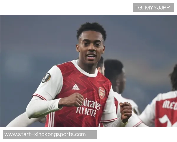 26岁退役热刺门将怀特曼成功转型为摄影师与电影导演展现文艺风采